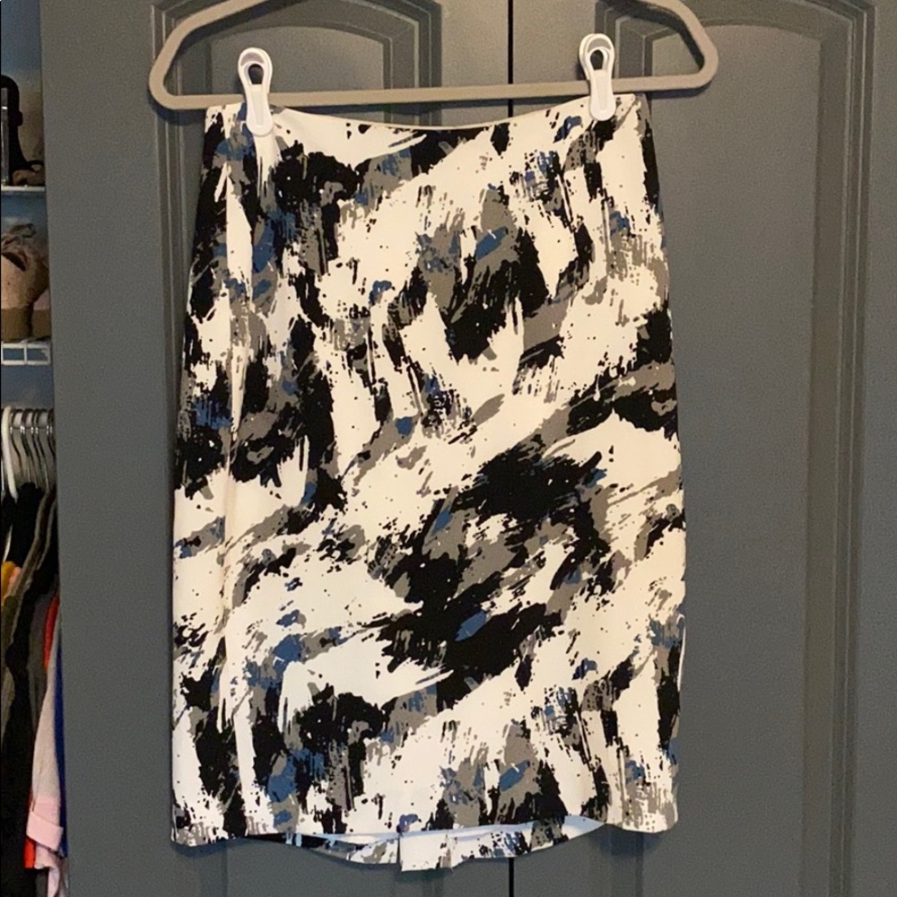 MOVING SALE! Banana Republic Pencil Skirt